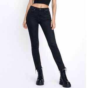 Driftwood Jackie Lace Trim Slim Jeans Women’s 28 Black‎ Raw Hem Stretch Denim